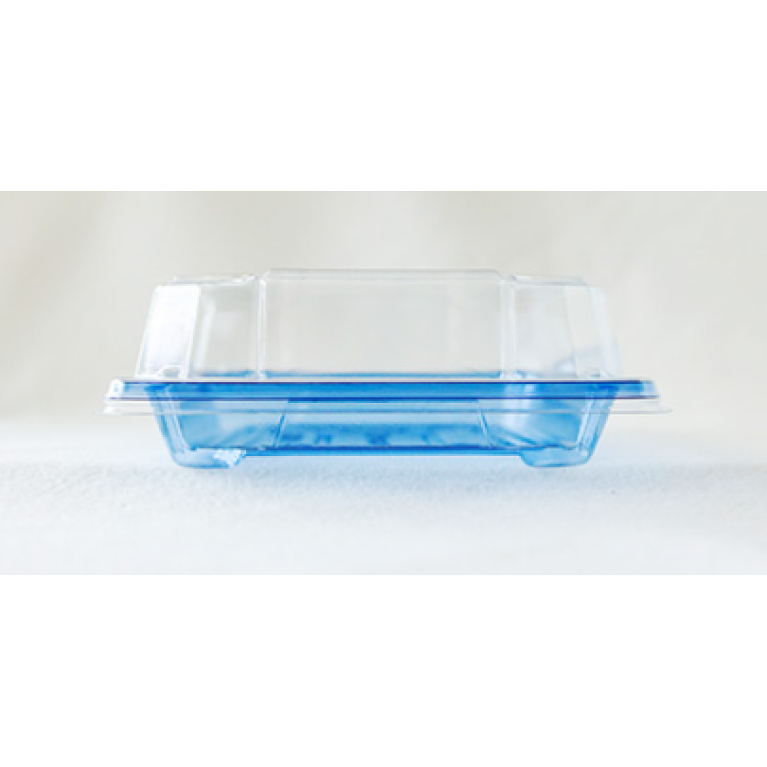 SA 504 BASE TRAY + PET LID ( TRANSPARENT BLUE ) ( 186 X 130 X 20MM ) ( 50pcs x 16pkt /CTN ) HIRO