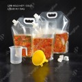 1.5L TRANSPARENT SUCTION DRINKS BAG OBLIQUE MOUTH LIQUIID DRINK POUCH STAND UP with HANDLE (CM) (20*29CM) (手提吸嘴自立袋) 1.5L TRANSPARENT SUCTION DRINKS BAG OBLIQUE MOUTH LIQUIID DRINK POUCH STAND UP with HANDLE (CM) (20*29CM) (手提吸嘴自立袋)