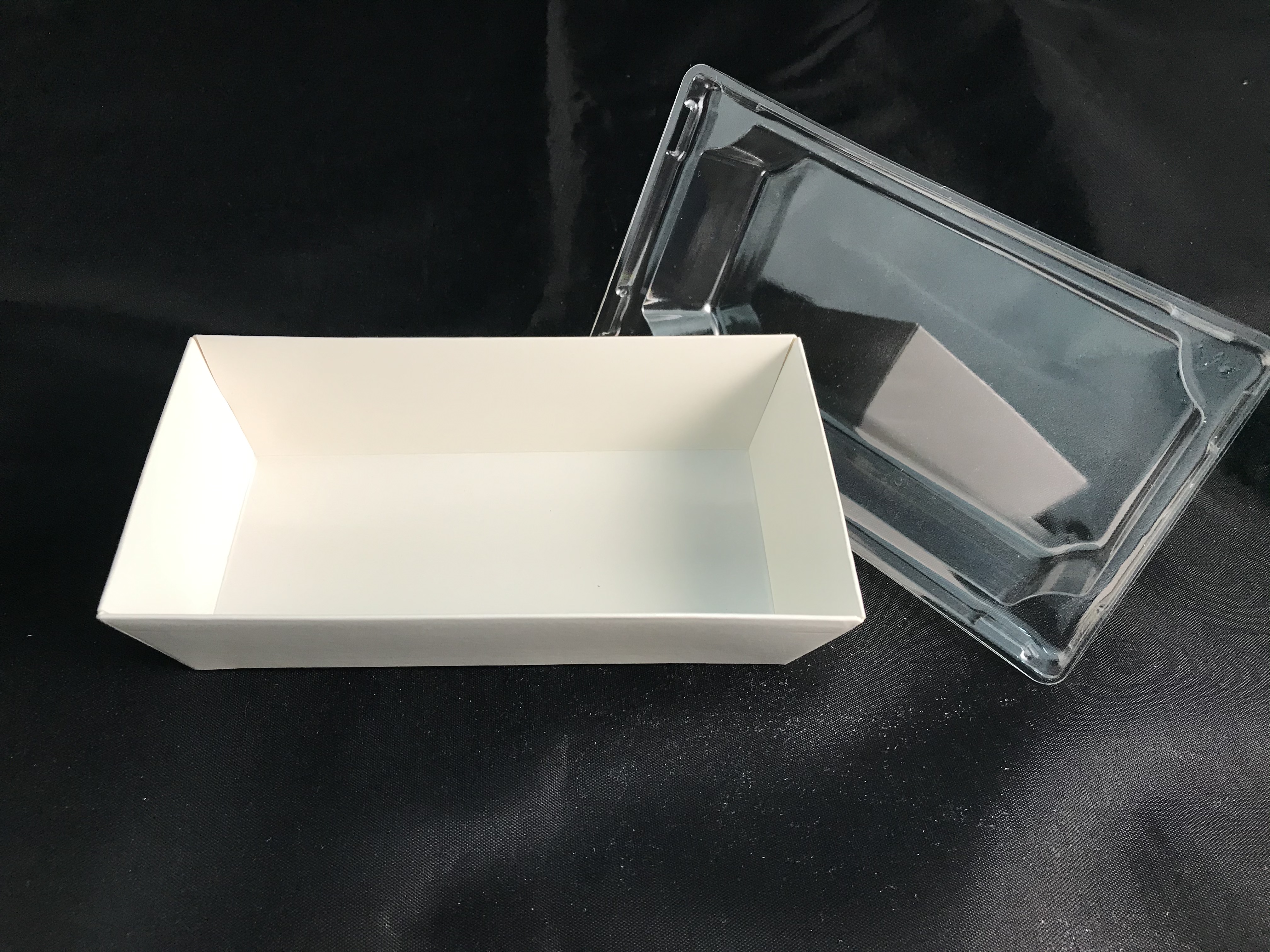 PAPER BOX WITH PLASTIC LID E08 (WHITE) (14CM X 8CM X 6CM ) (50'S)