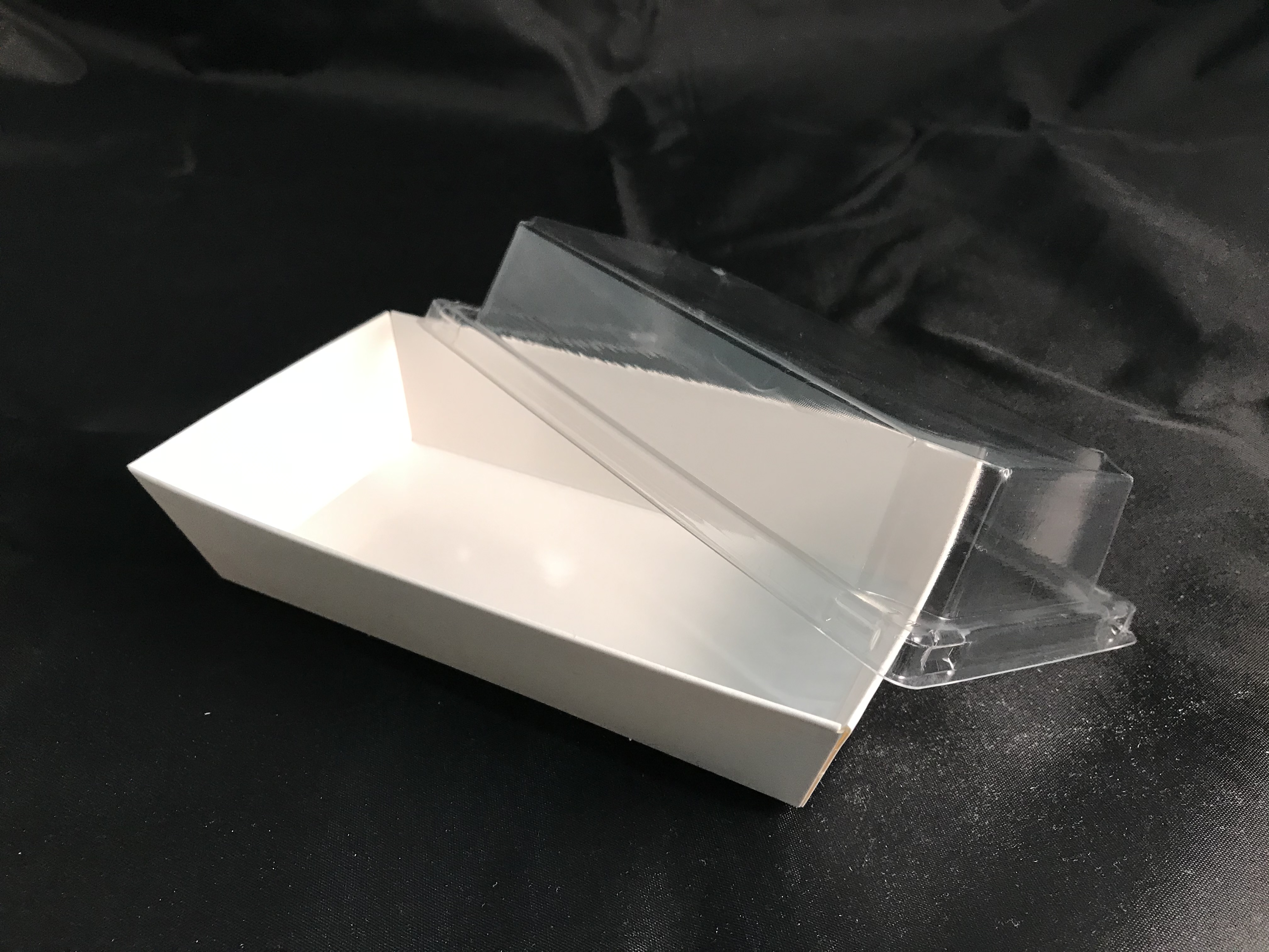 PAPER BOX WITH PLASTIC LID E011 (WHITE) (16CM X 9CM X 6CM ) (50'S)