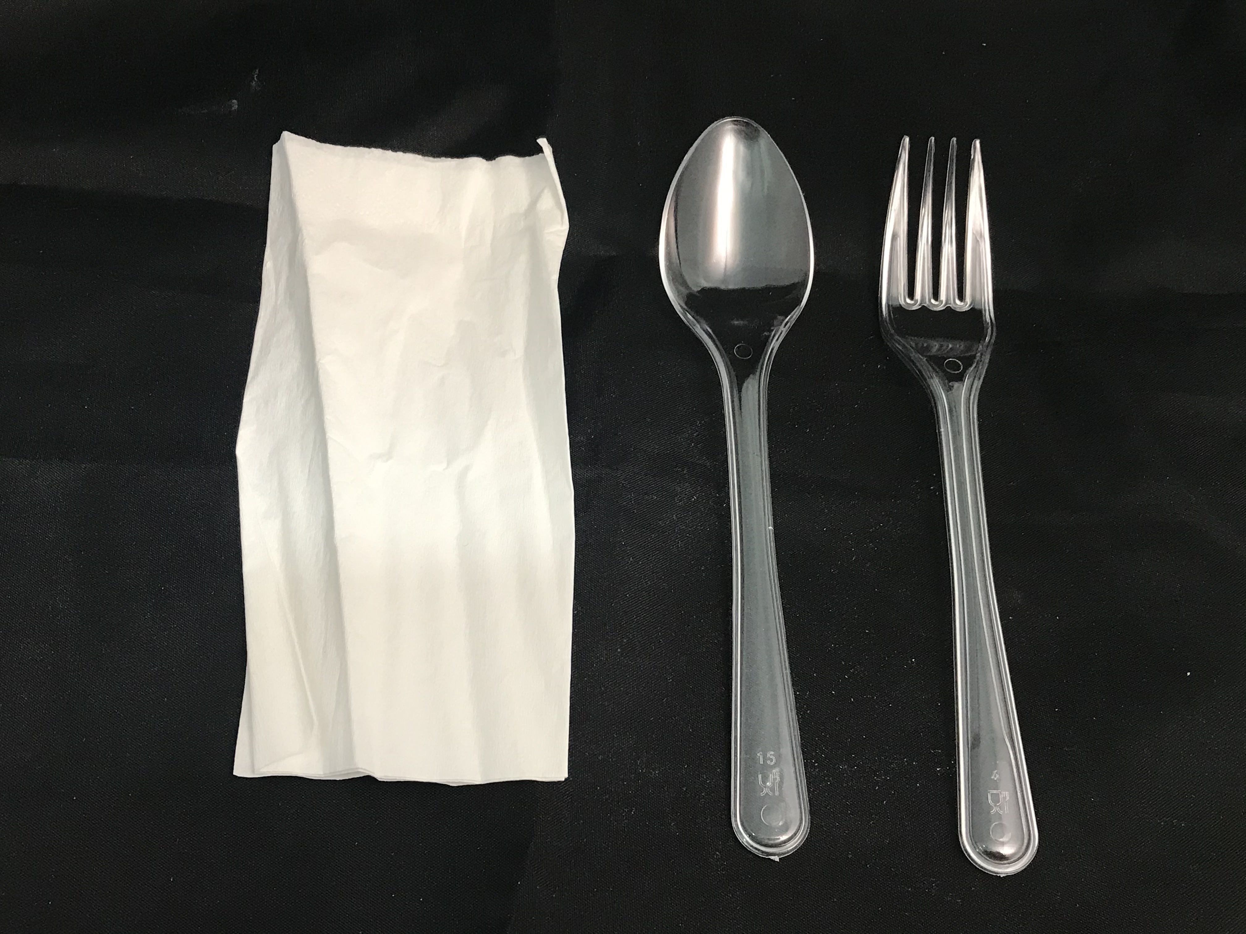 7" PLASTIC CUTLERY SET 3 IN 1 (SPOON, FORK & NAPKIN 1PLY) (CLEAR) (500SET/CTN)