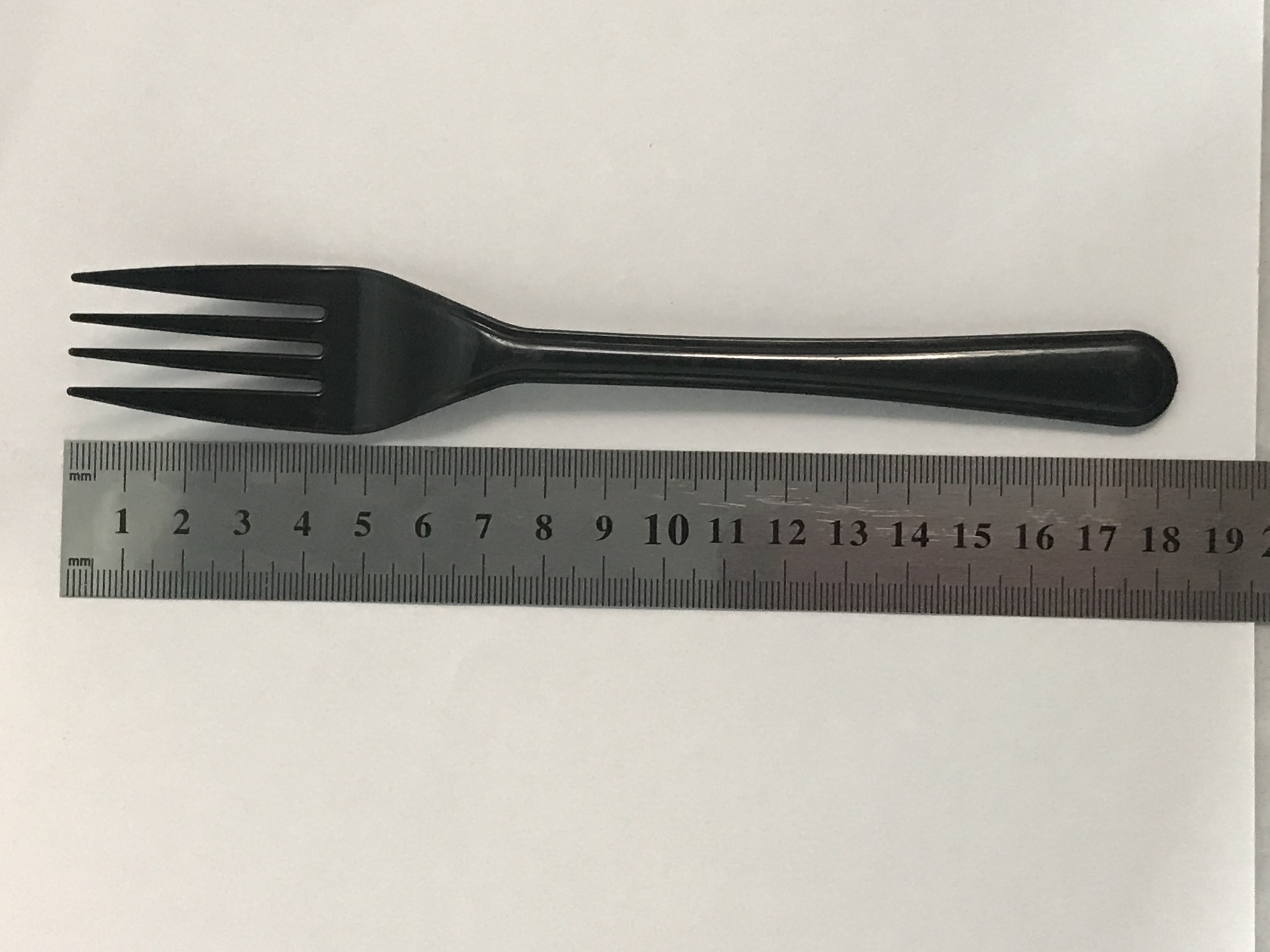 7" (180MM) LUXURY PLASTIC CUTLERY FORK (BLACK) (50'S+-) (40PKT/CTN)