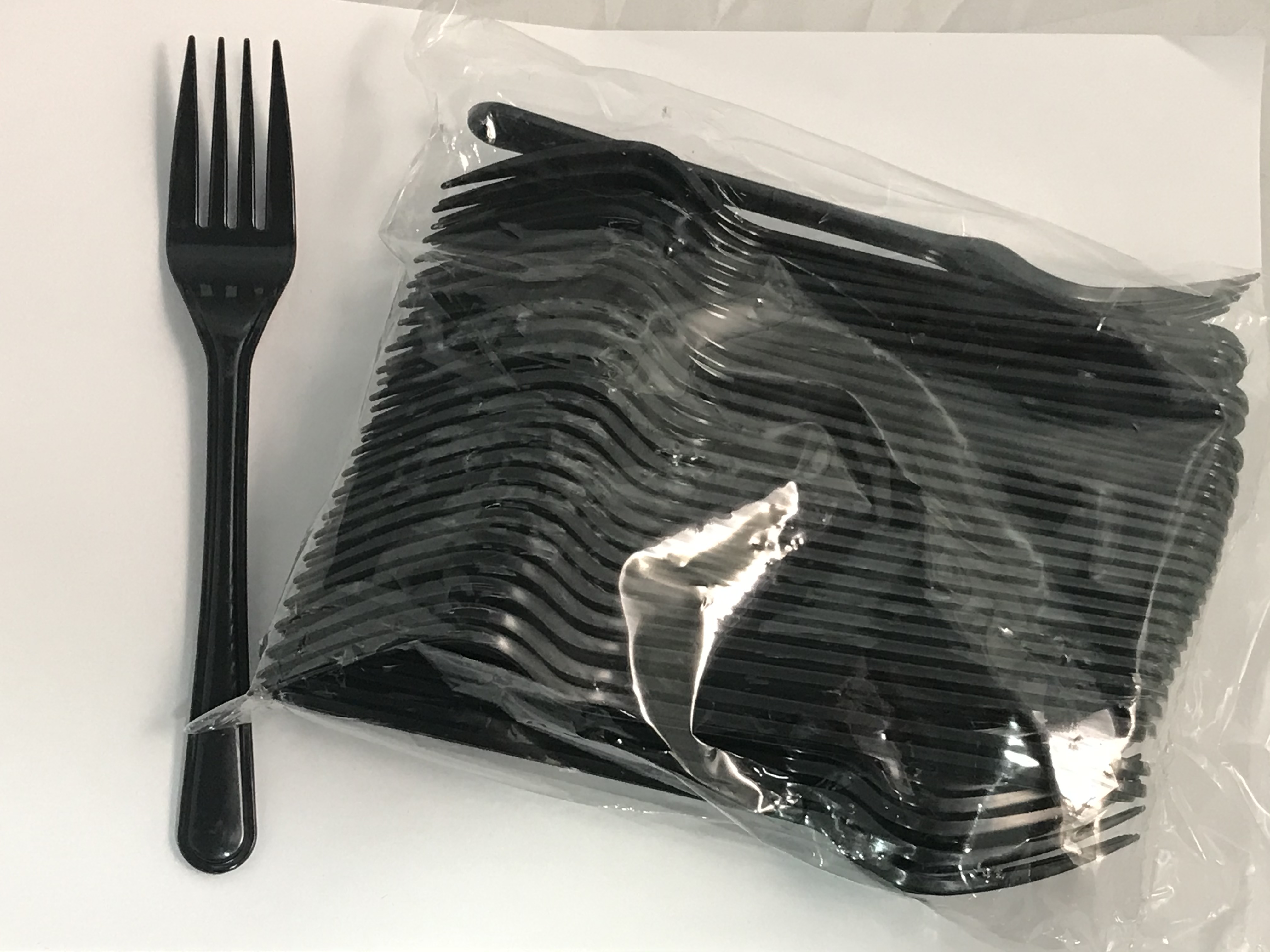 7" (180MM) LUXURY PLASTIC CUTLERY FORK (BLACK) (50'S+-) (40PKT/CTN)